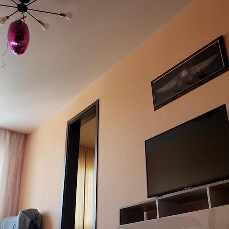 Lovely Apartment ティビリシ エクステリア 写真